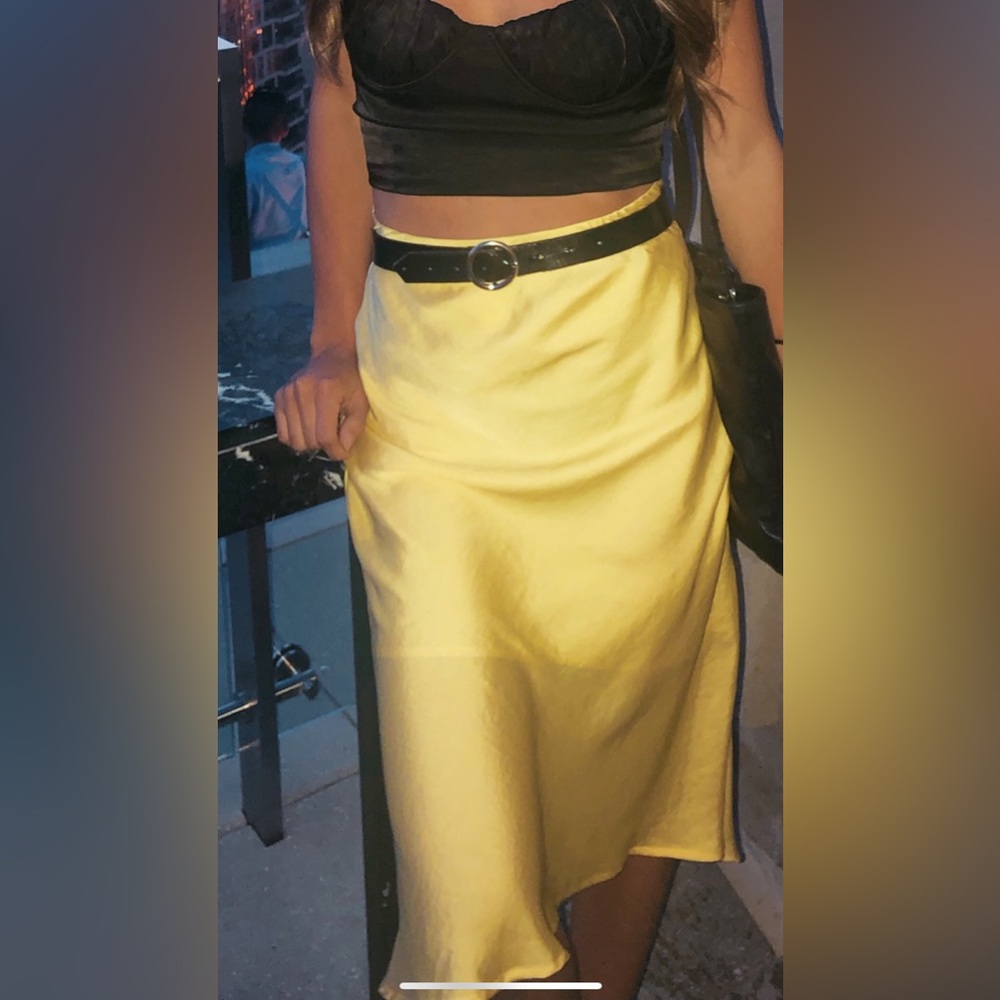 Zara Yellow satin skirt Sz S